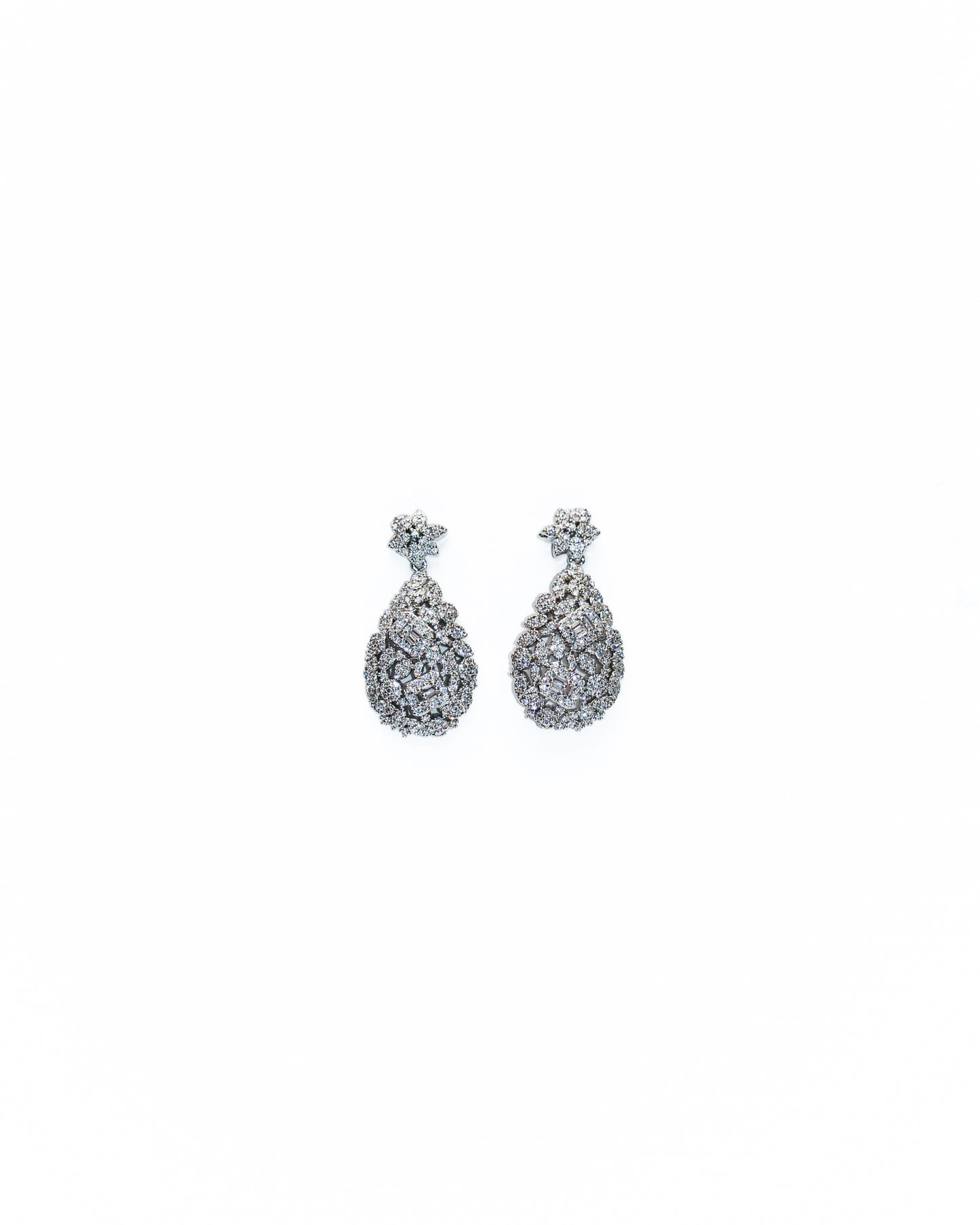 KUMARI PEAR DROP EARRINGS