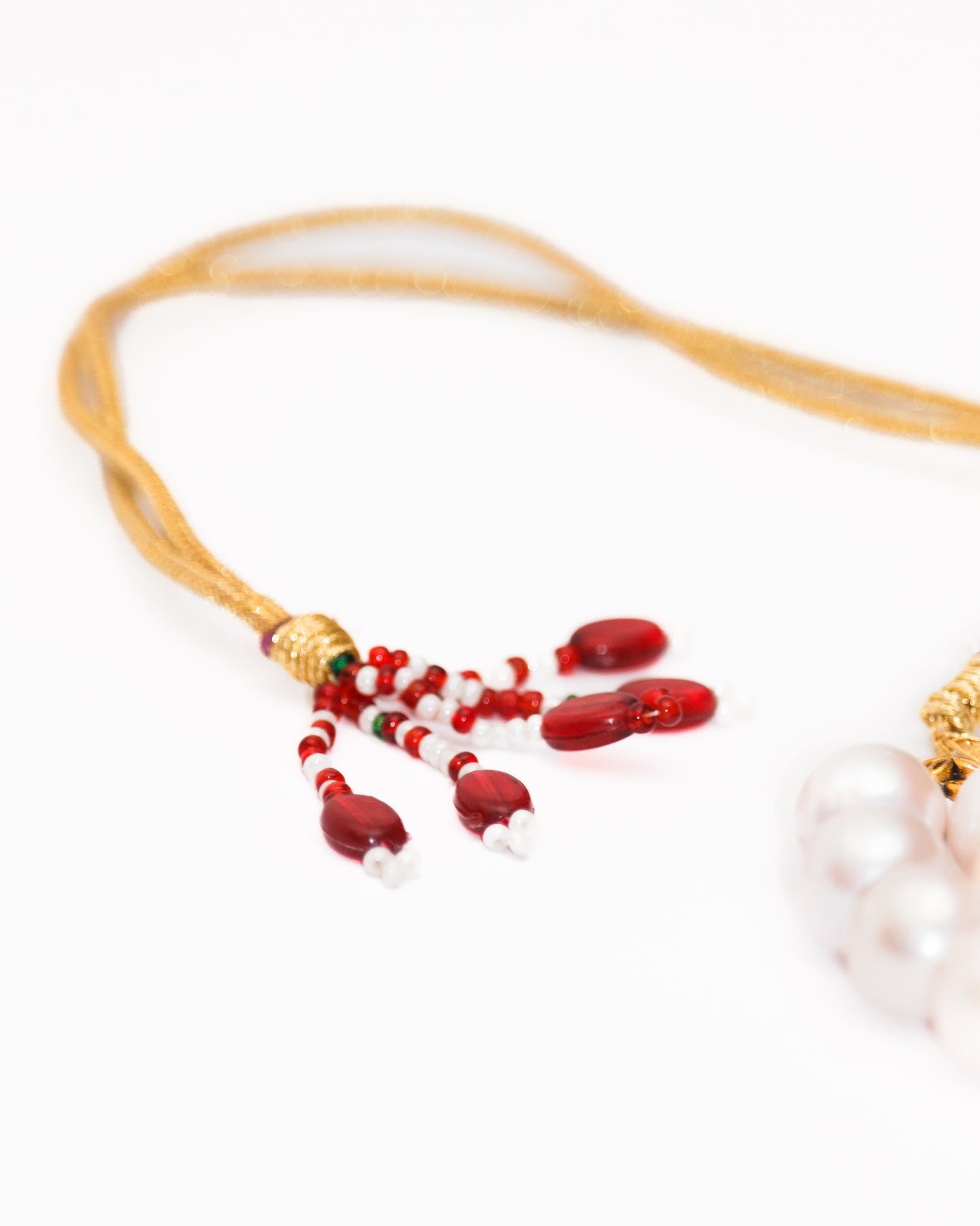 AINA TRADITIONAL PEARL NECKLACE