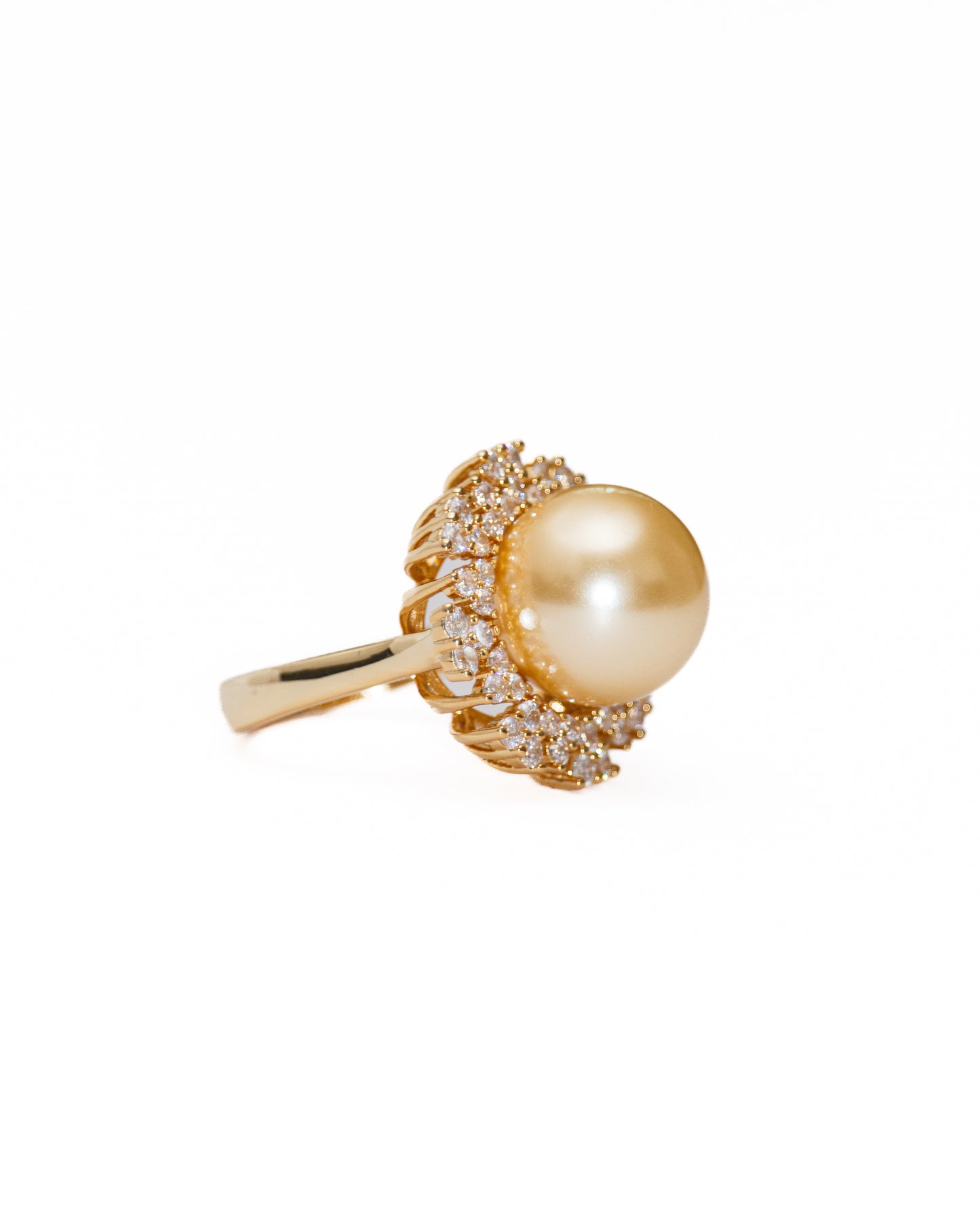 GOLDEN PEARL HALO RING