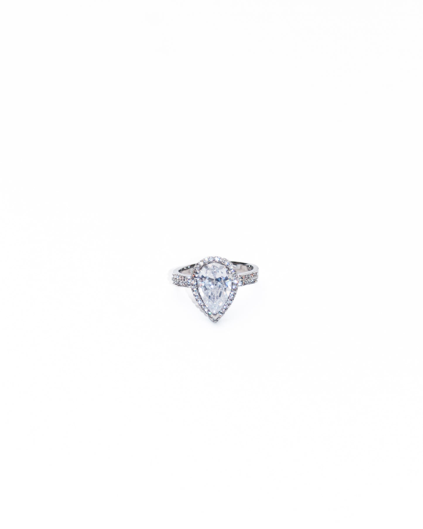 ALAYA PAVE SET RING