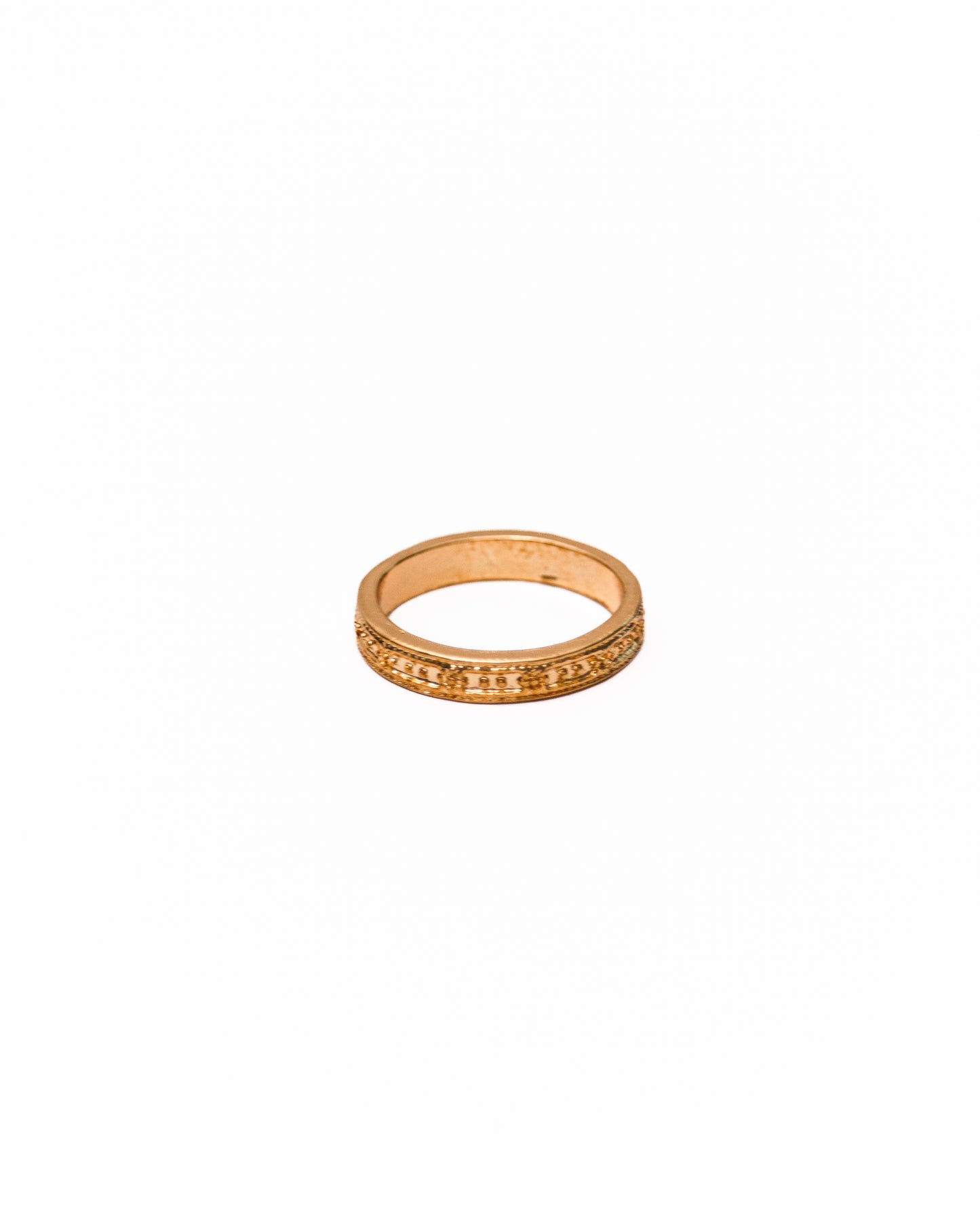 EMBOSSED RING