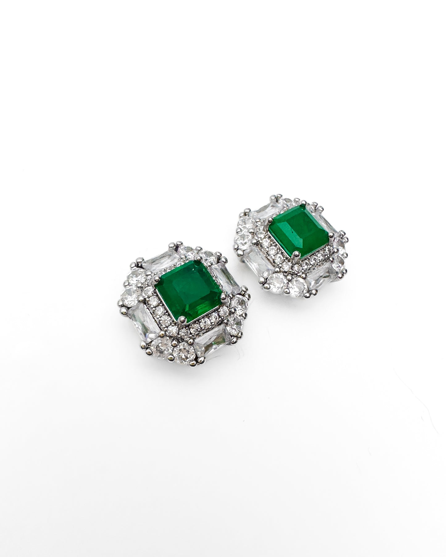 HELIO GREEN HALO STUDS