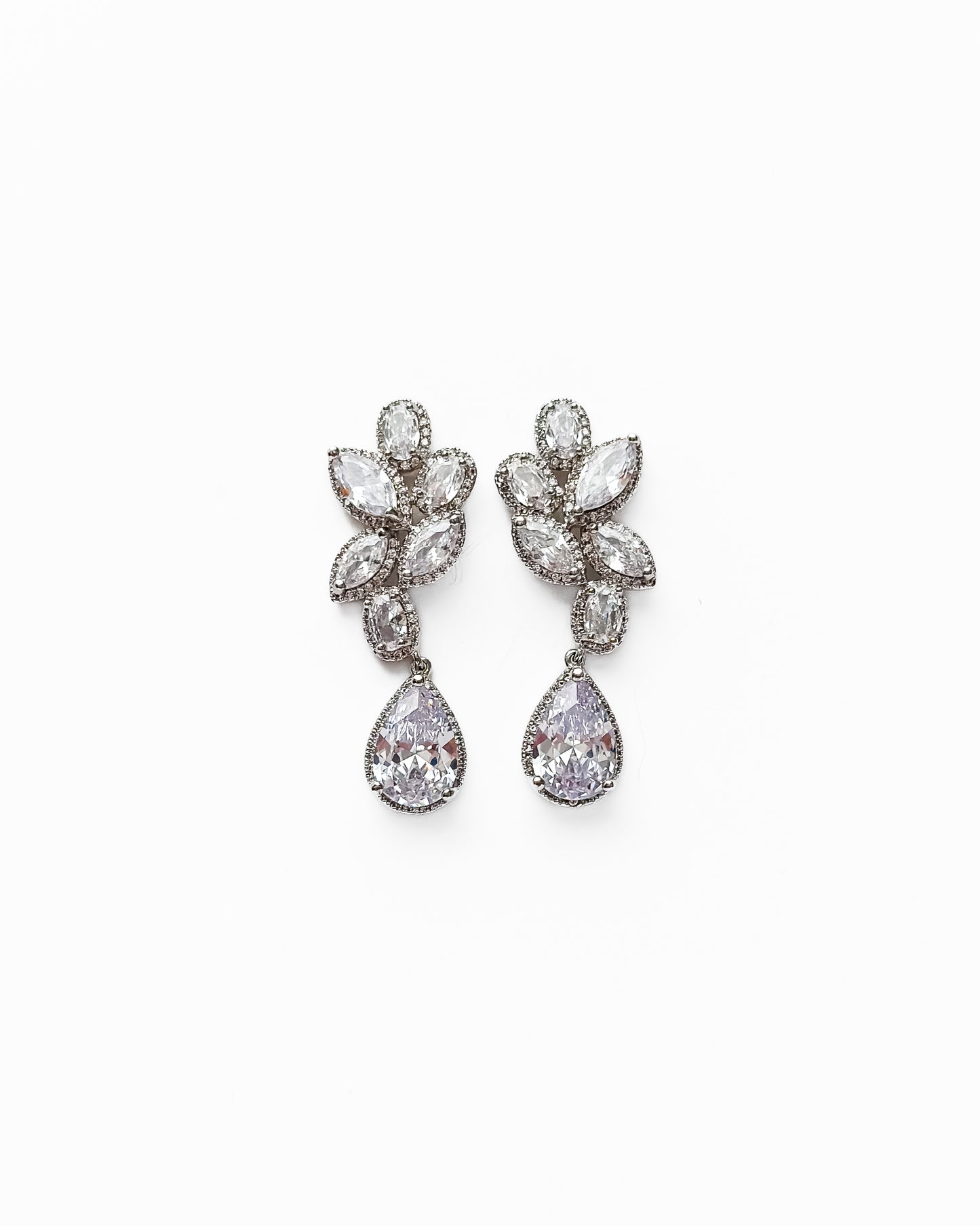 FALAKNUMA DROP EARRINGS